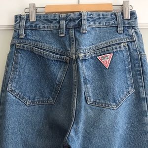 Small fitting vintage guess jeans!